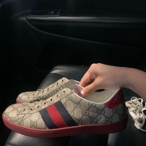 Gucci men’s ace GG supreme sneaker